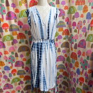 Remixmess Sleeveless Dress with Pockets. Large